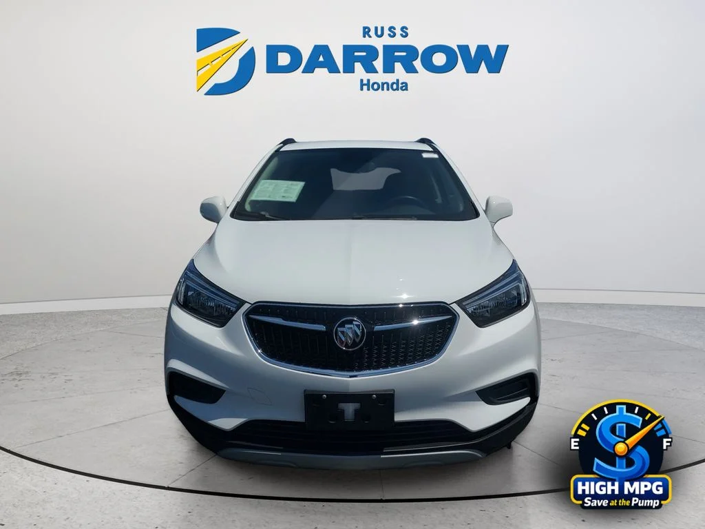 Used 2022 White Buick Preferred image 8