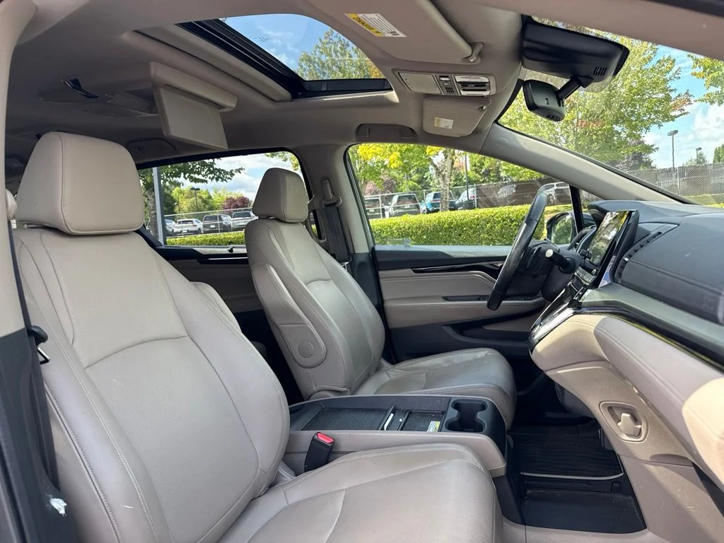 Used 2018 Forest Mist Metallic Honda Elite image 24
