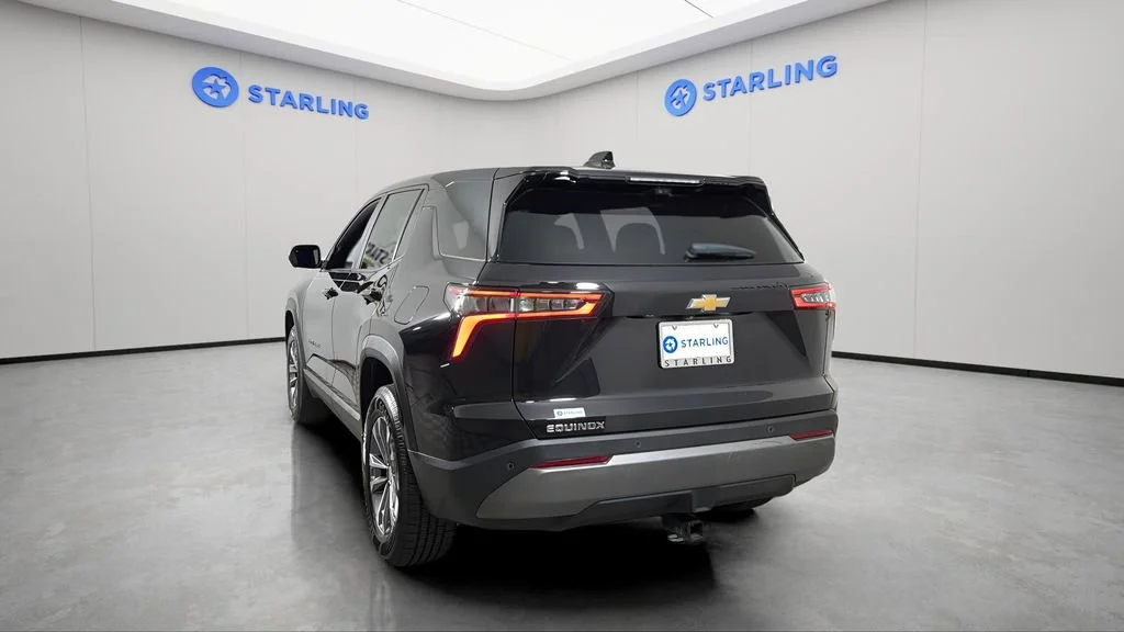 Used 2025 Mosaic Black Metallic Chevrolet LT image 6