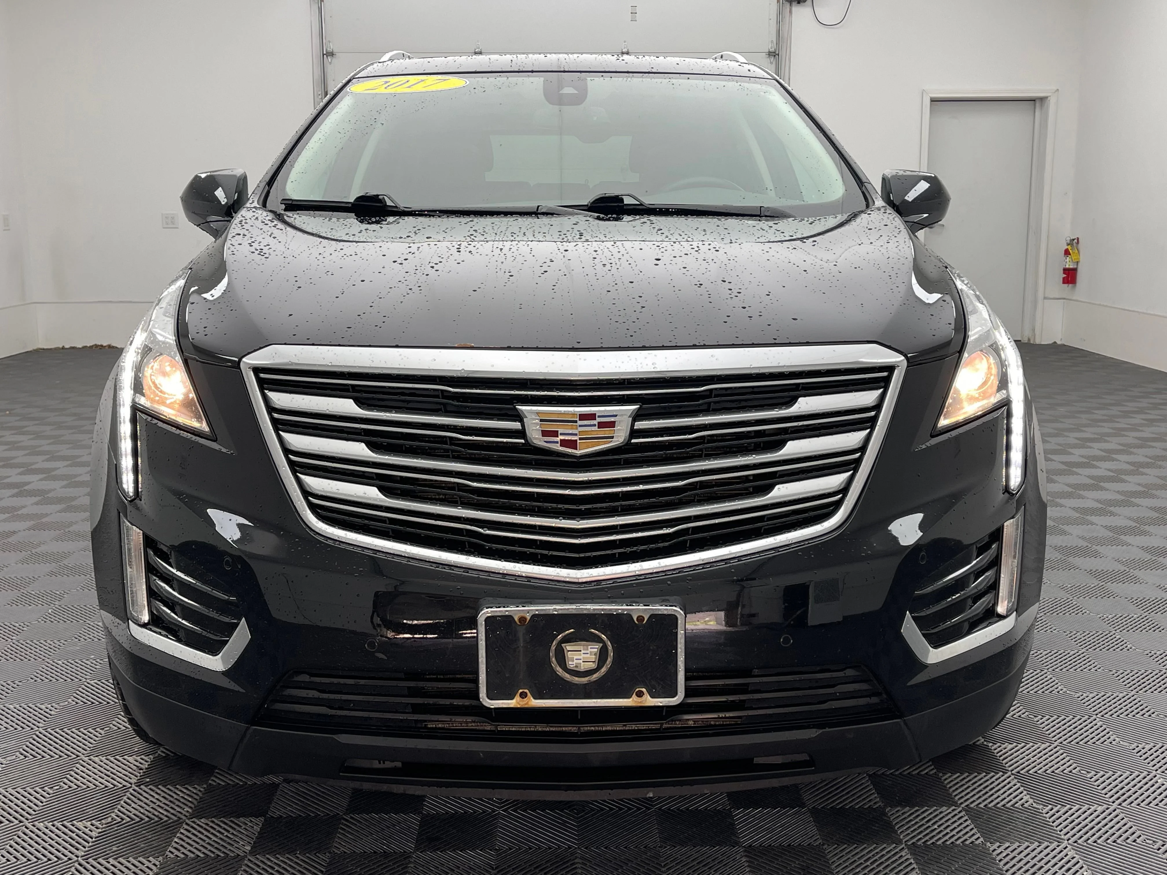 Used 2017 STELLAR BLACK METALLIC Cadillac Luxury AWD image 13