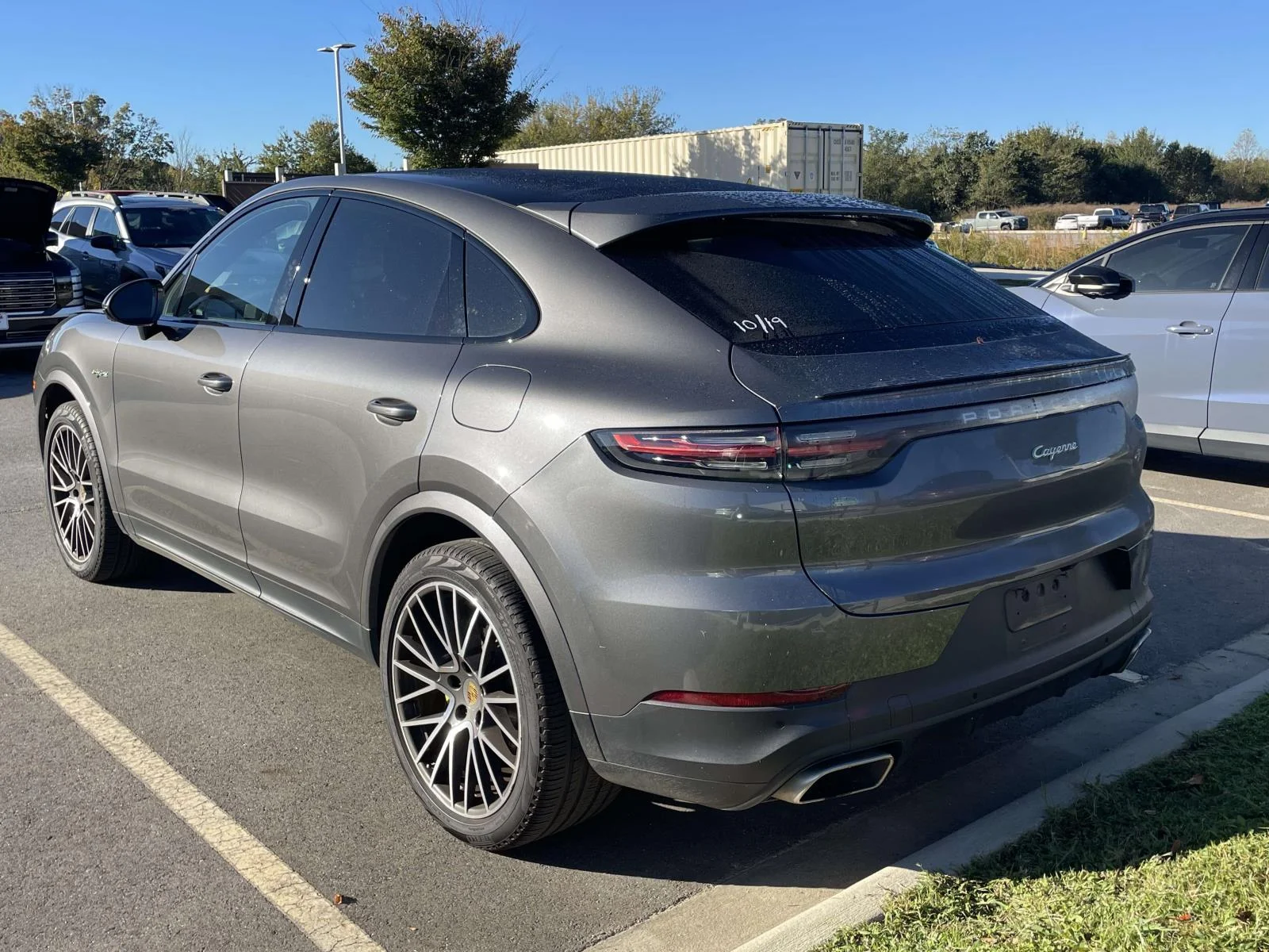 Used 2022  Porsche E-Hybrid image 3