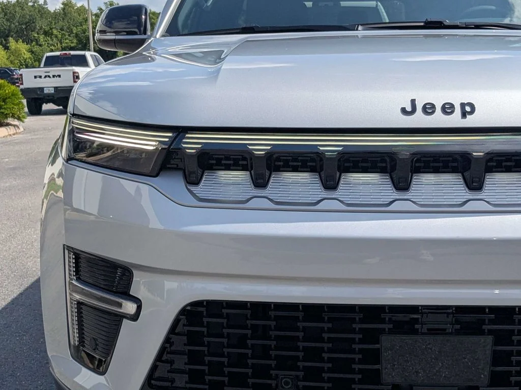 New 2026 Silver Zynith Jeep  image 10