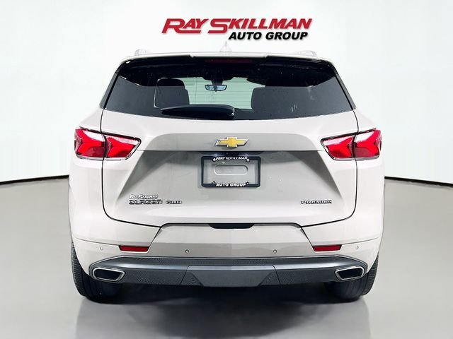 Used 2021 Gray Chevrolet Premier image 6