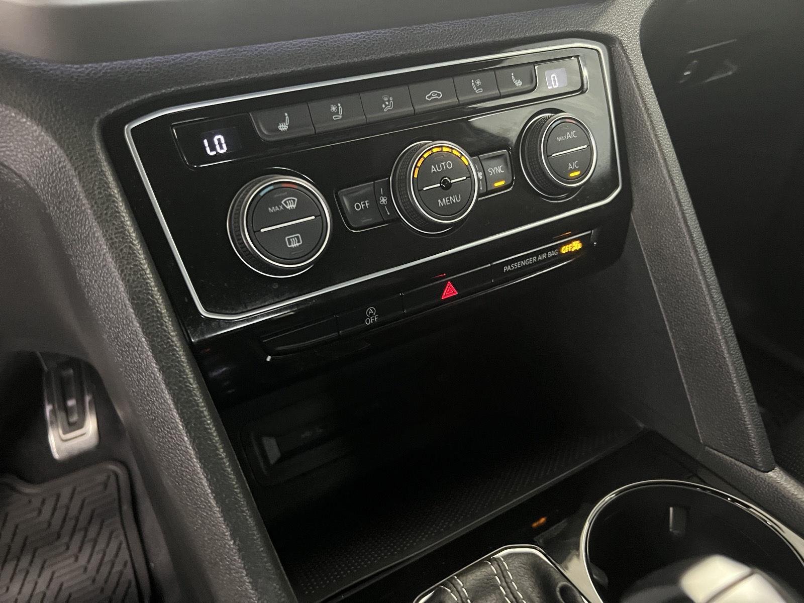 2023 Volkswagen Atlas Cross Sport SEL Premium R-Line - Photo 18