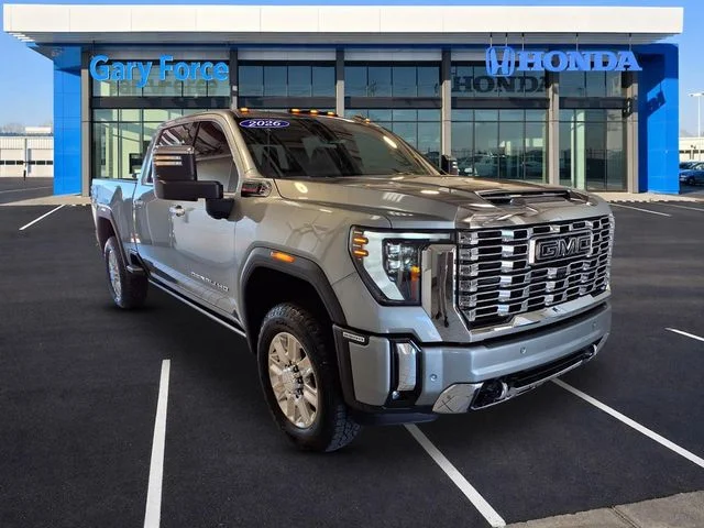 2026 GMC Sierra 4WD Crew Cab Standard Box Denali's photo