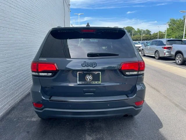 Used 2019 Bright White Clearcoat Jeep Limited image 3