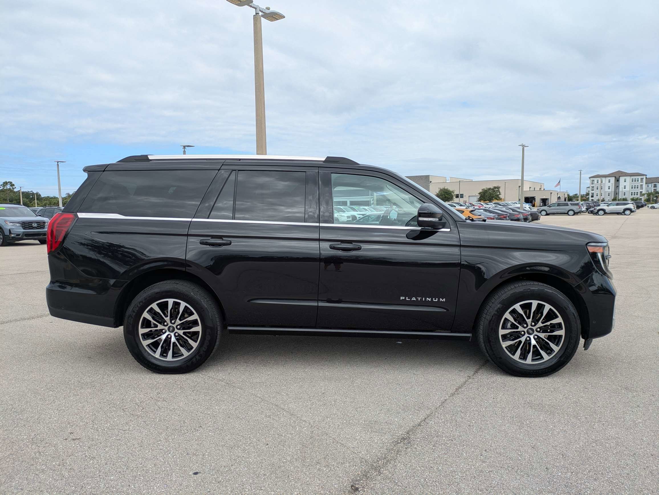Used 2025 Agate Black Metallic Ford Platinum image 4