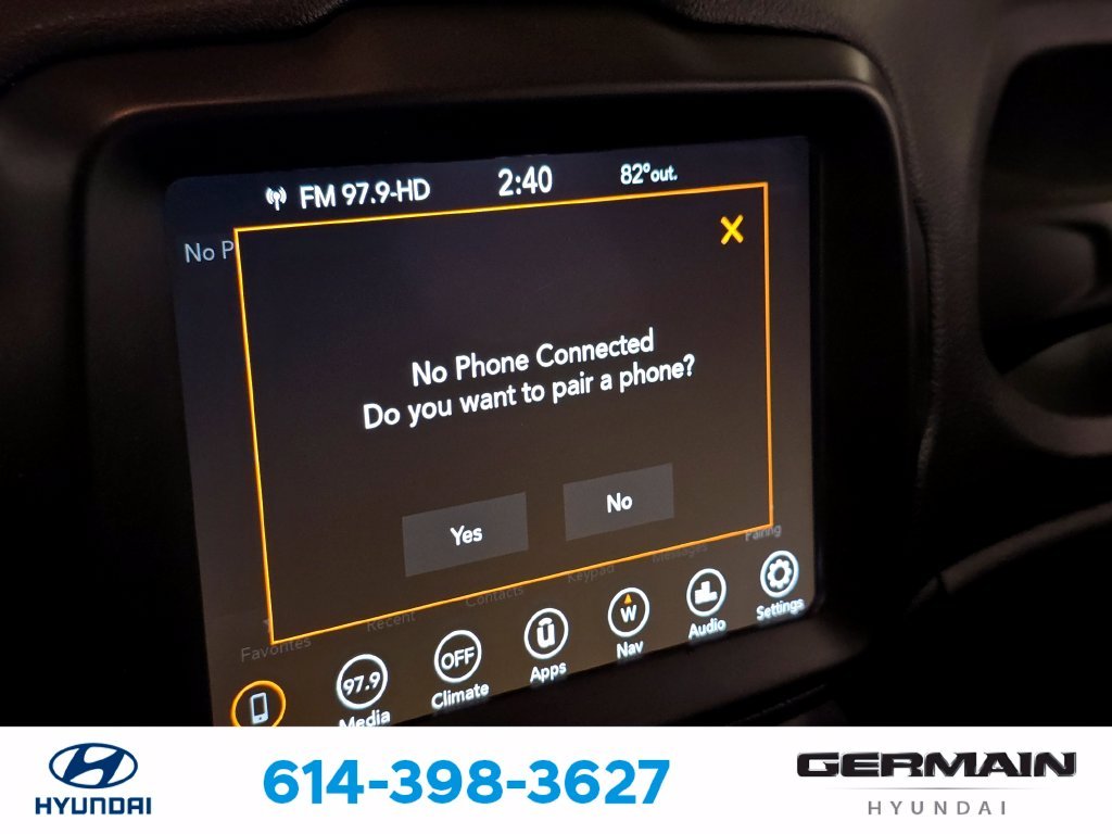 Used 2021 Teal Jeep Latitude image 29