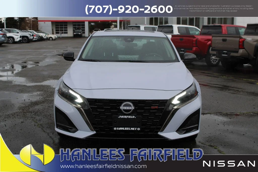 New 2025 Gray Nissan 2.5 SR image 4