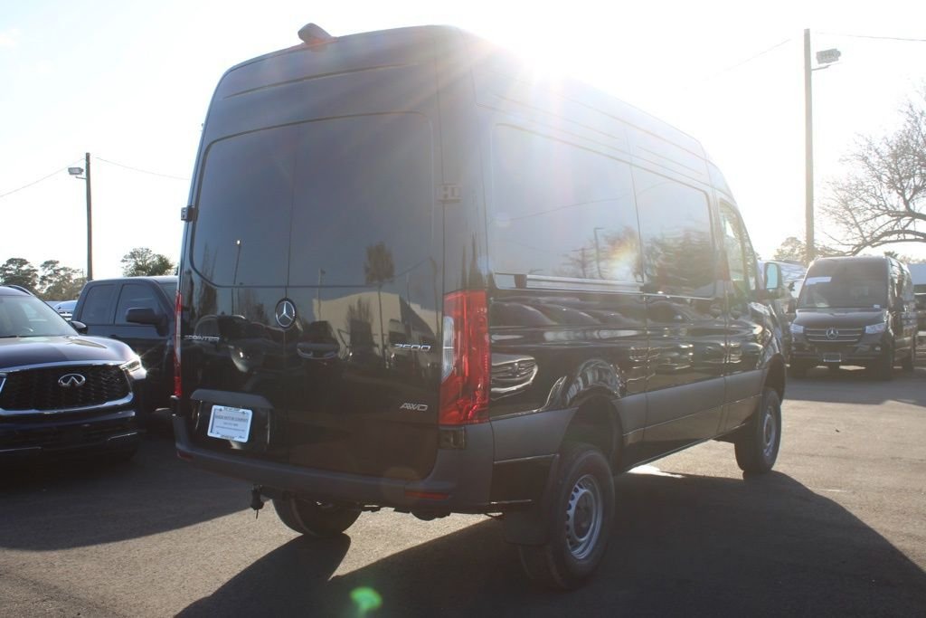 New 2026 Obsidian Black Metallic Mercedes-Benz Cargo 144 WB image 4