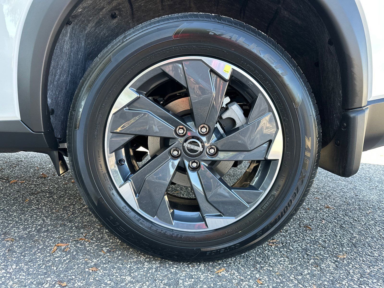 New 2026 White Nissan SV image 20