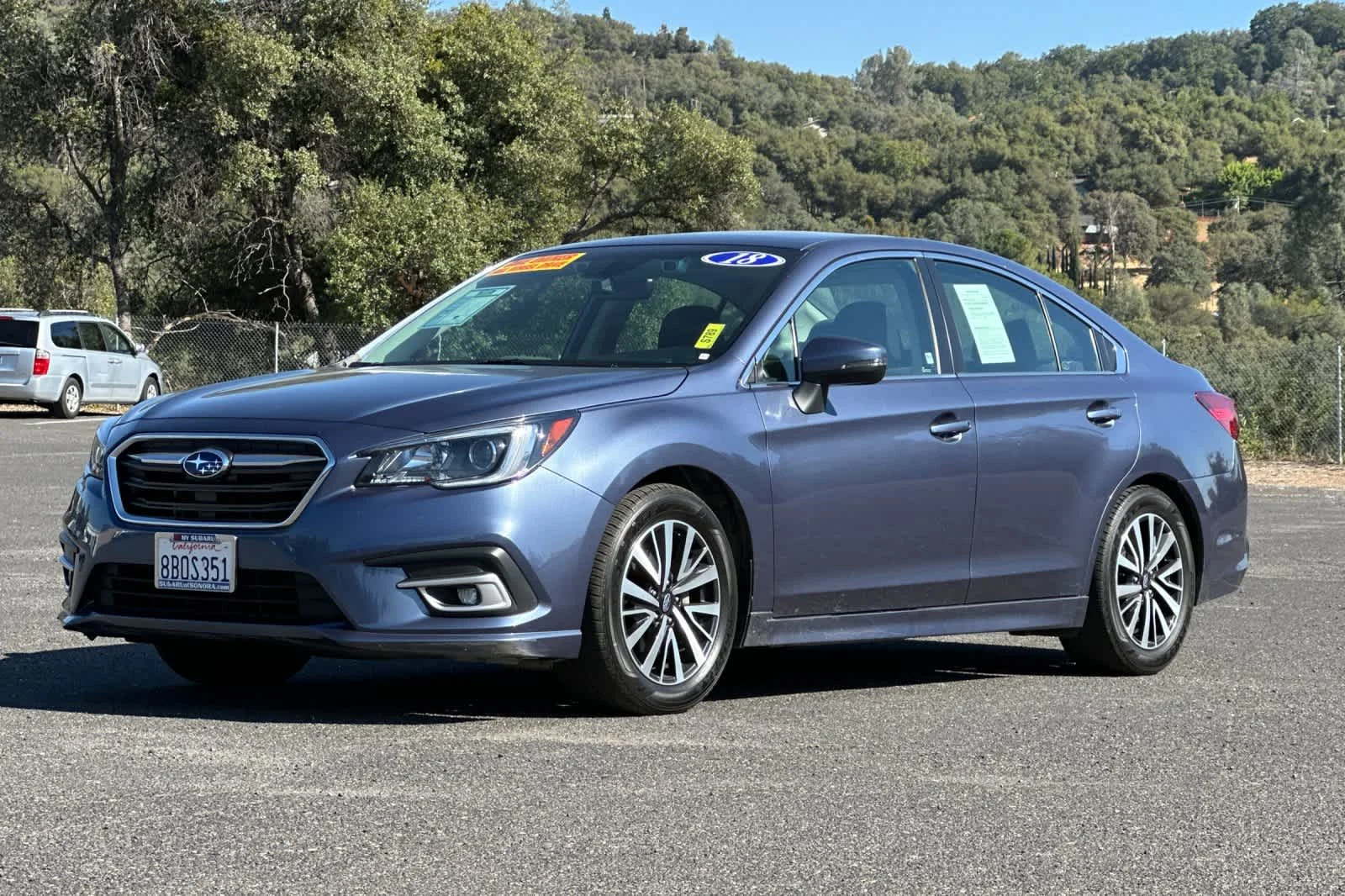 Used 2018 Twilight Blue Metallic Subaru Premium image 7