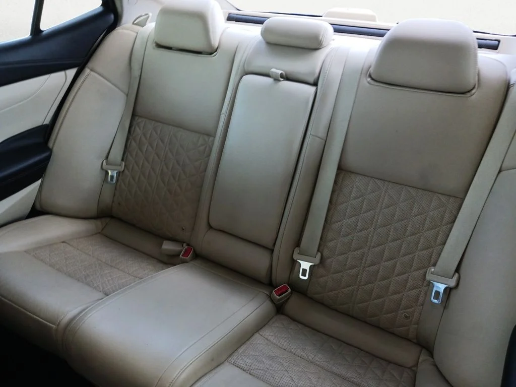 Used 2017 Brown Nissan Platinum image 22