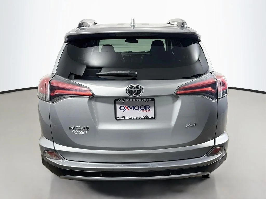 Used 2016 Silver Sky Metallic Toyota XLE image 6