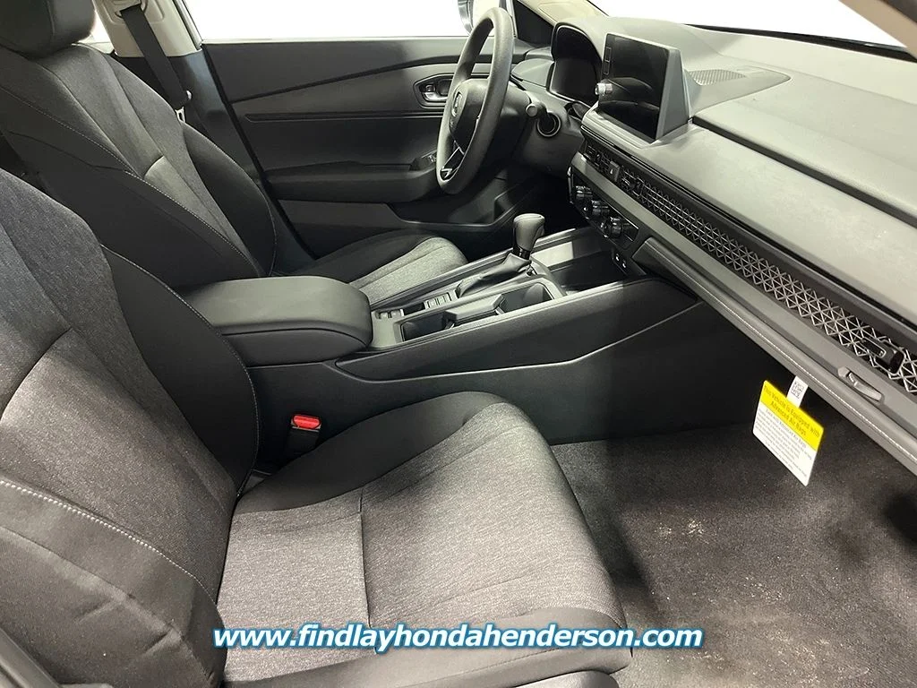 New 2026 Platinum White Pearl Honda LX image 23