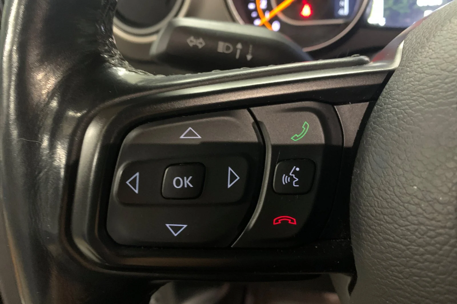 Used 2021 Crystal Metallic Jeep Unlimited Sport S image 27