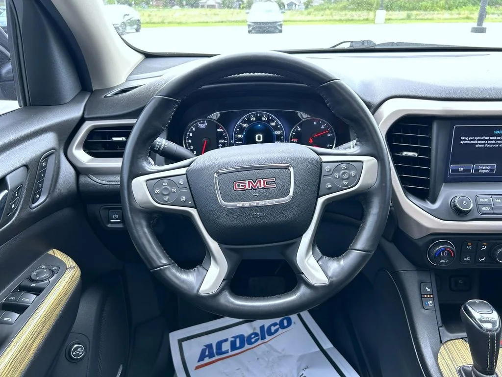 Used 2019 Silver GMC Denali image 12