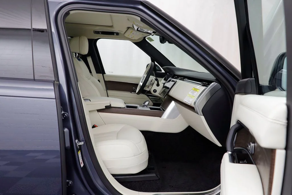 2025 Land Rover Range Rover SE - Photo 22