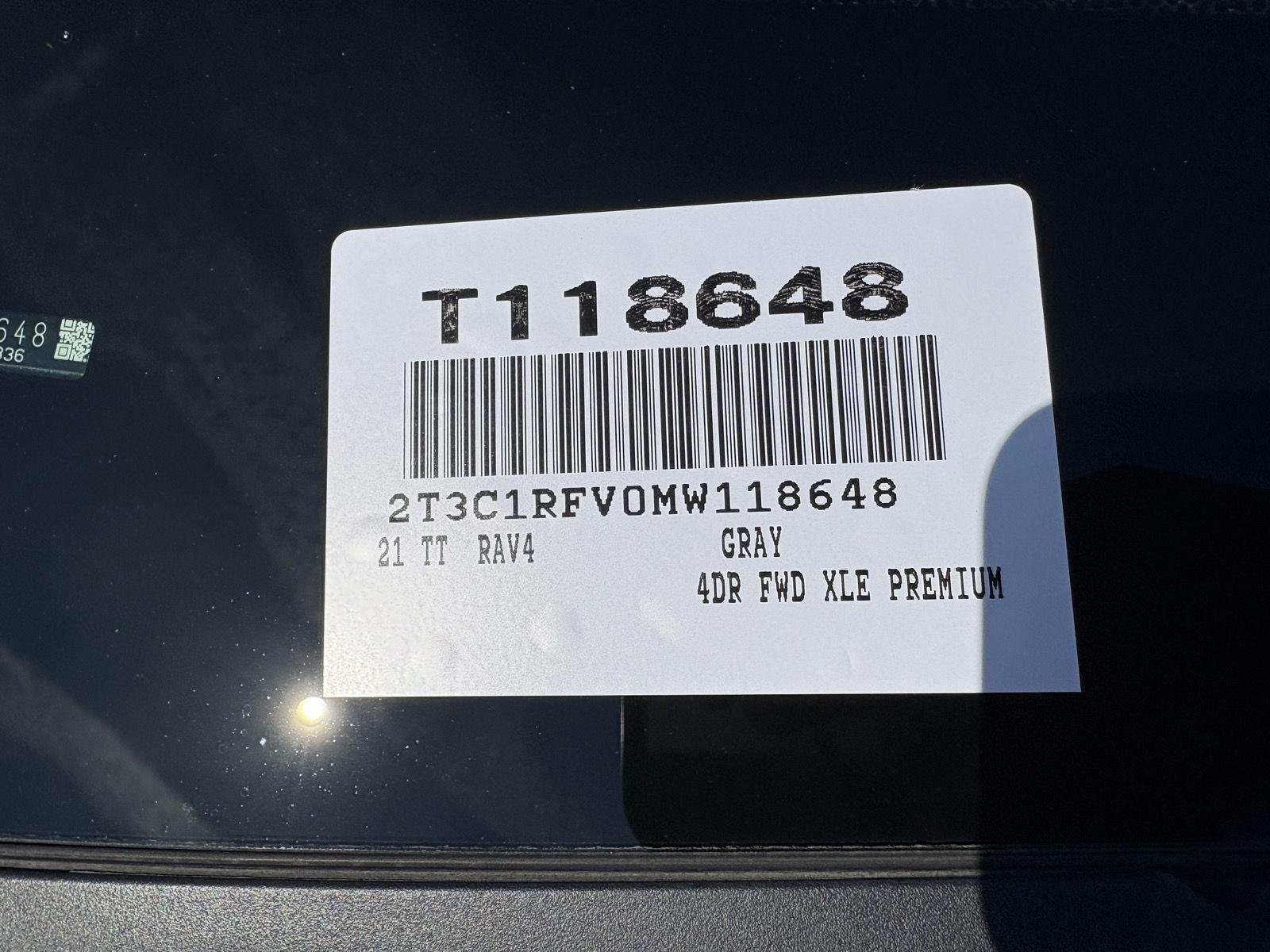 Used 2021 Lunar Rock Toyota XLE Premium image 15