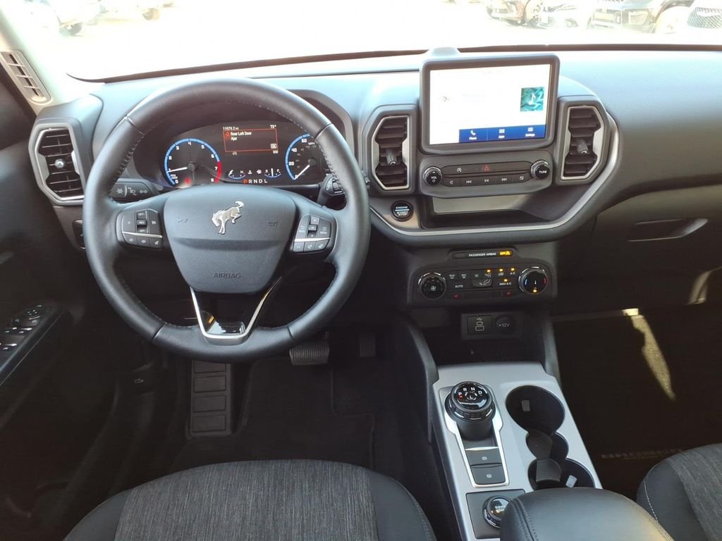 Photo 12