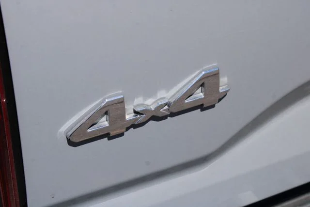 Used 2019 Silver Toyota SR5 image 18