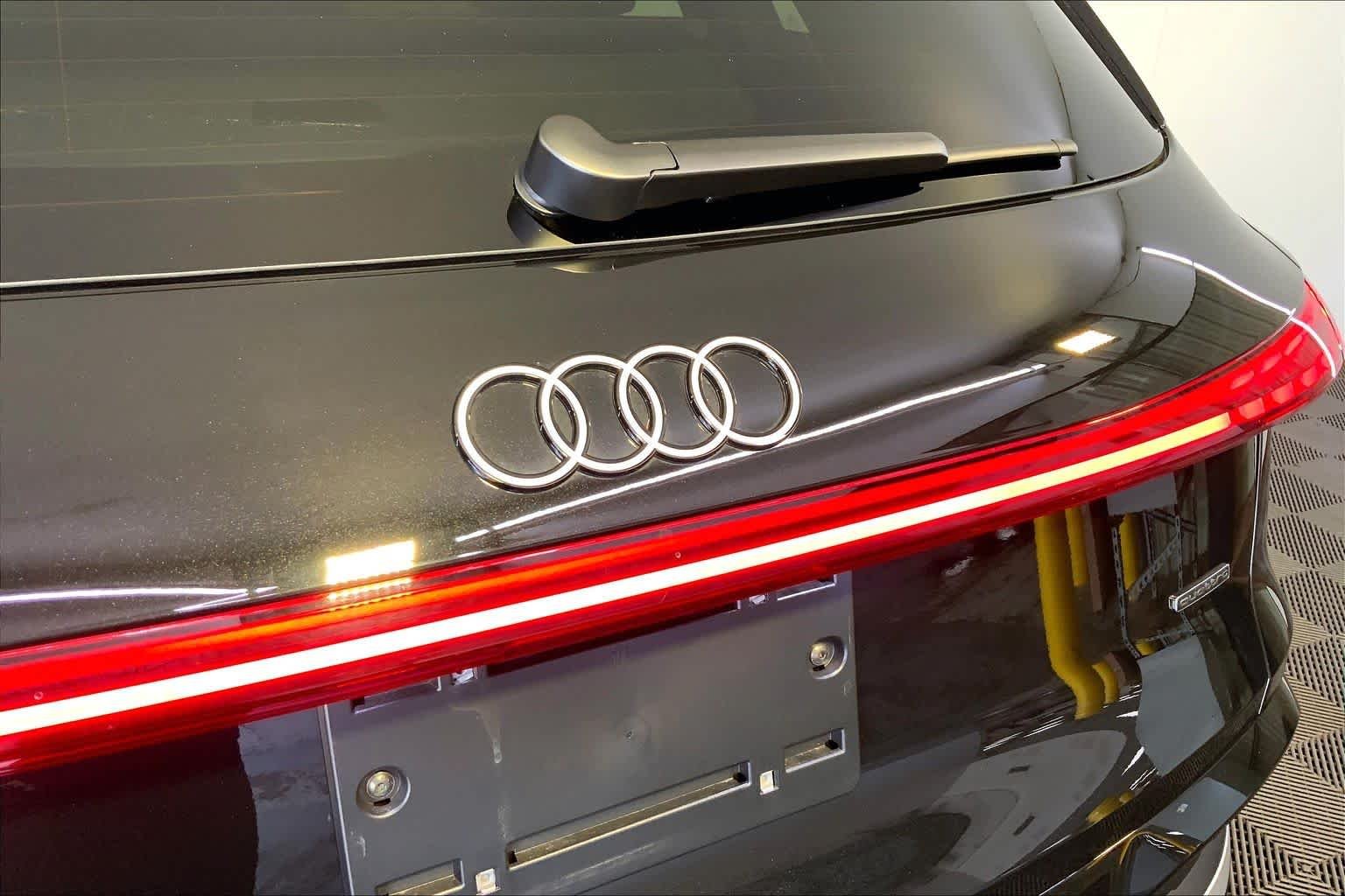 Used 2025 Mythos Black Metallic Audi Premium Plus image 33