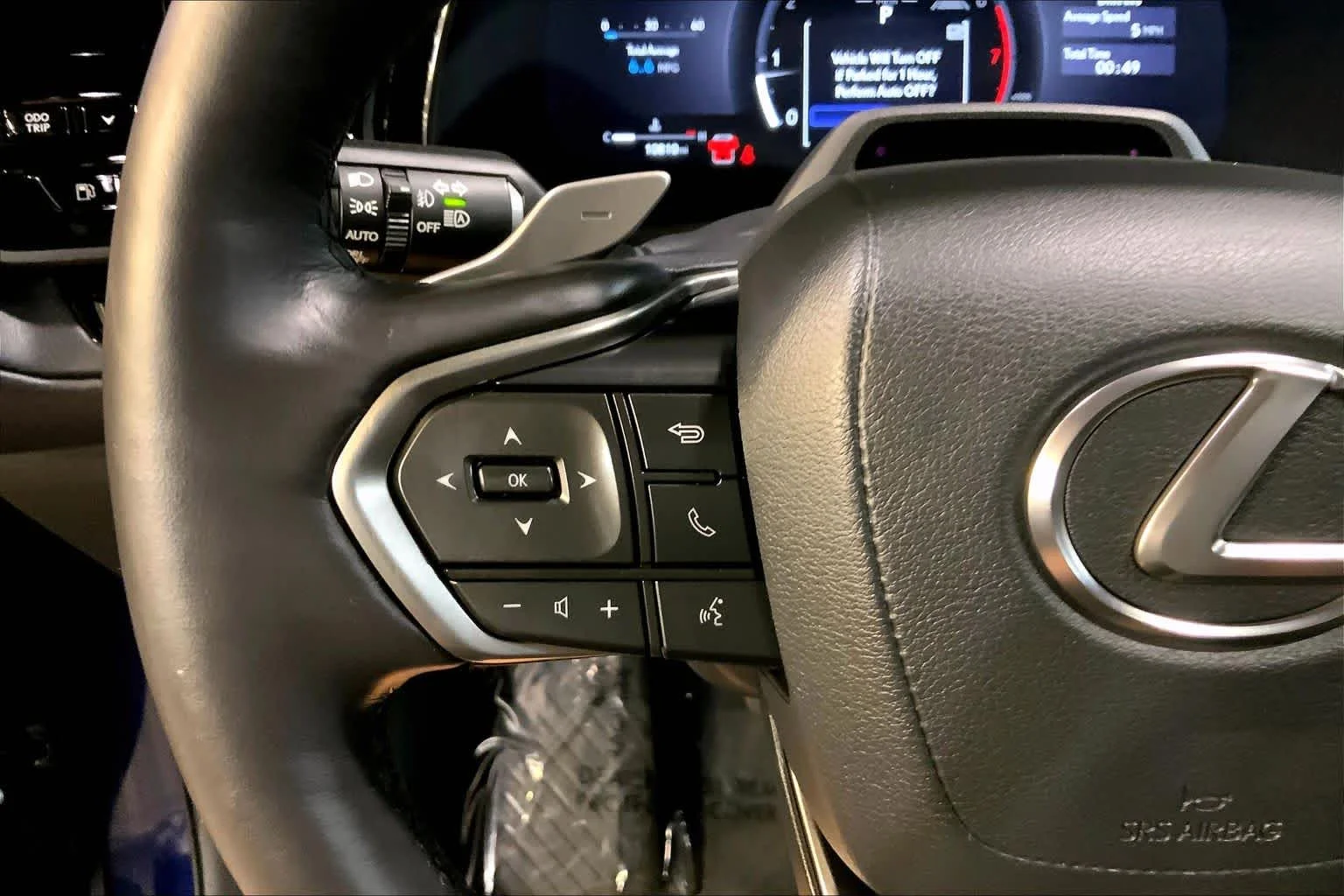 Used 2025 Nightfall Mica Lexus Premium image 24