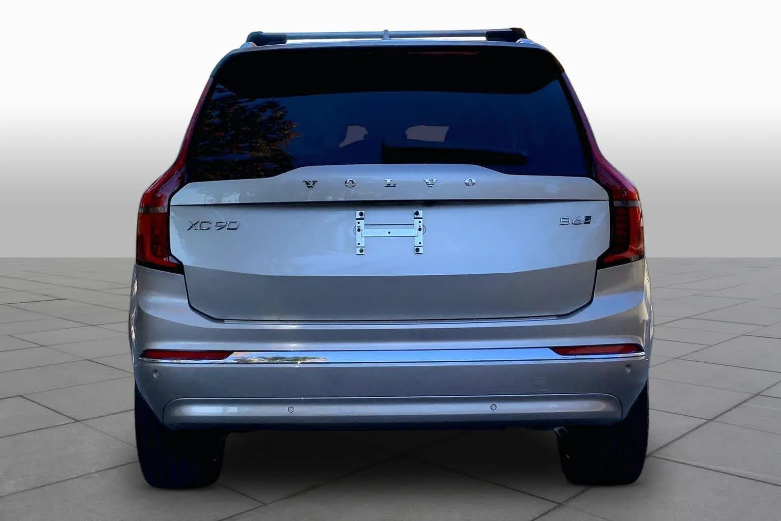 Used 2026 Bright Dusk Metallic Volvo Ultra image 4