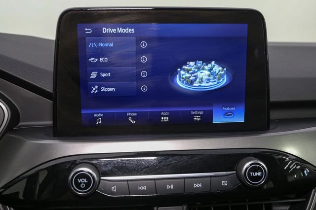Used 2023 White Ford Active image 22
