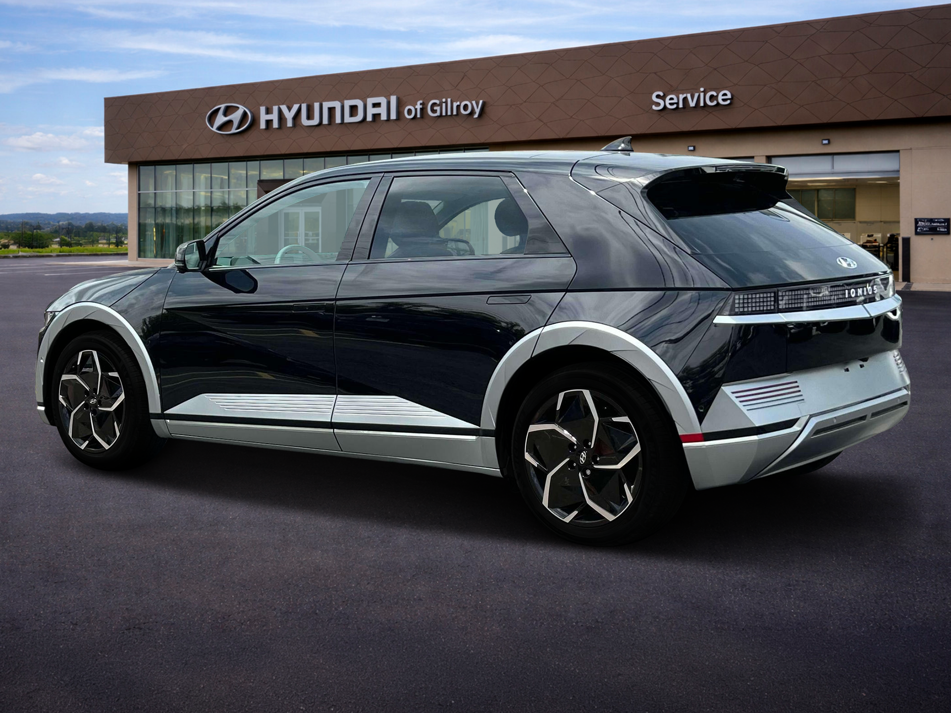 New 2024 Black Hyundai Limited image 4