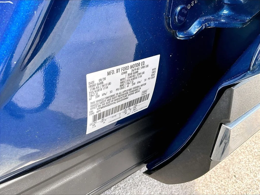 Used 2020 Blue Ford XLT image 37
