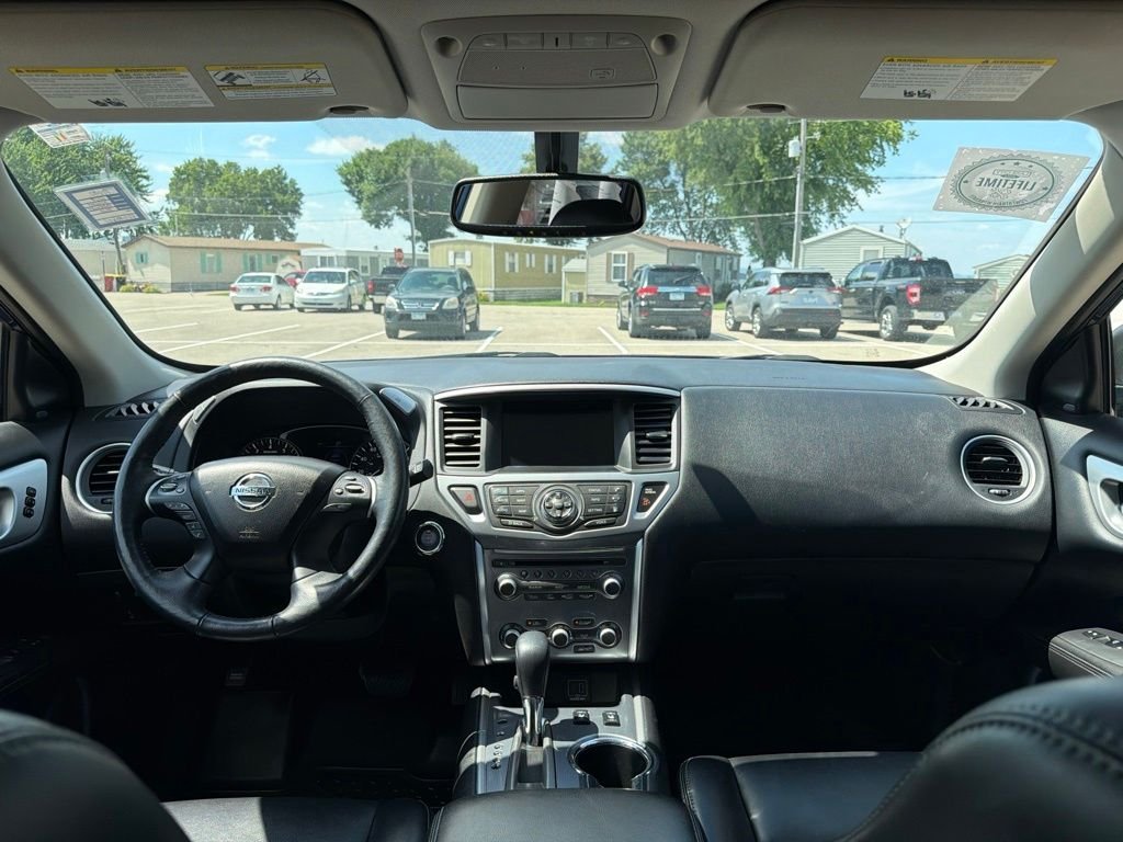 Used 2019 Blue Nissan SL image 13