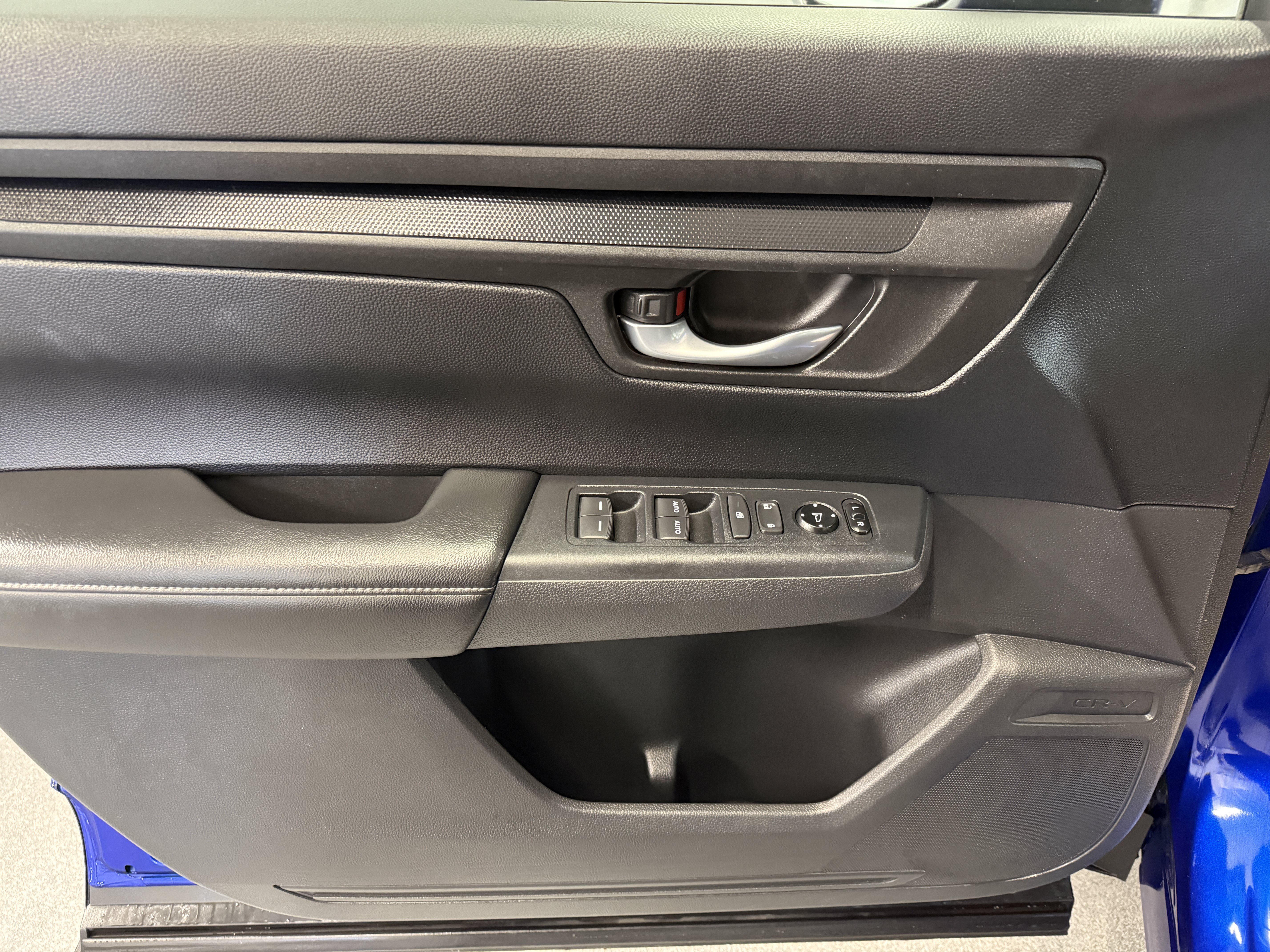 Used 2023 Canyon River Blue Metallic Honda EX image 12