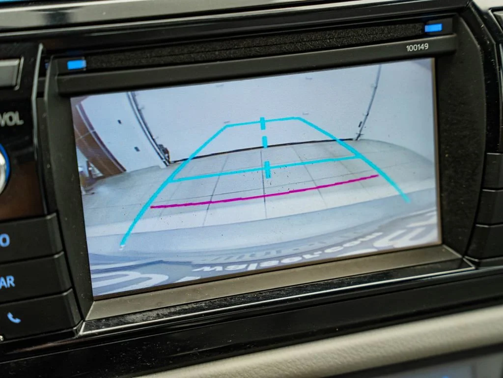 Used 2015 Slate Metallic Toyota LE image 32