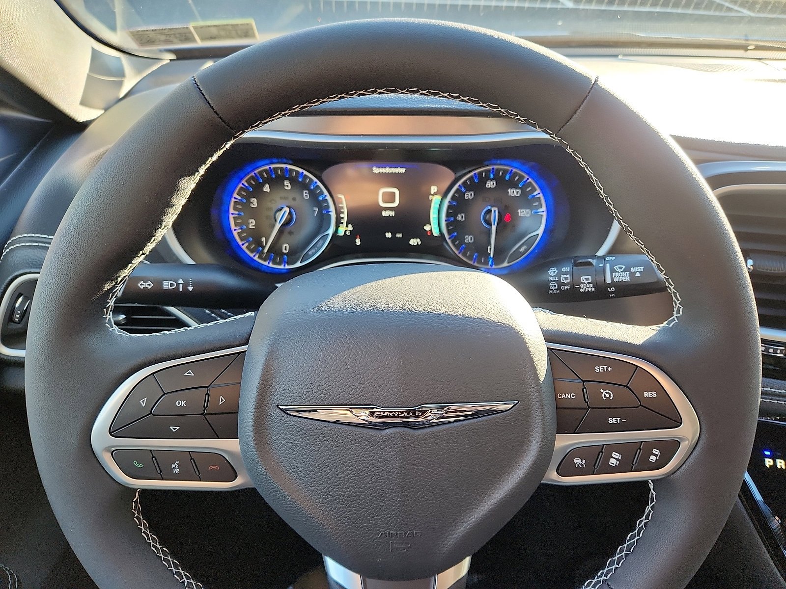 New 2026 Hydro Blue Pearl-Coat Exterior Paint Chrysler Select image 13