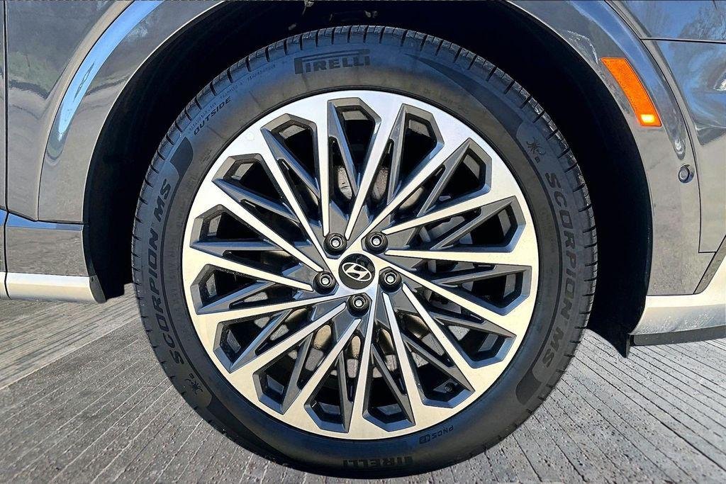 New 2026 Ecotronic Gray Pearl Hyundai Calligraphy image 13