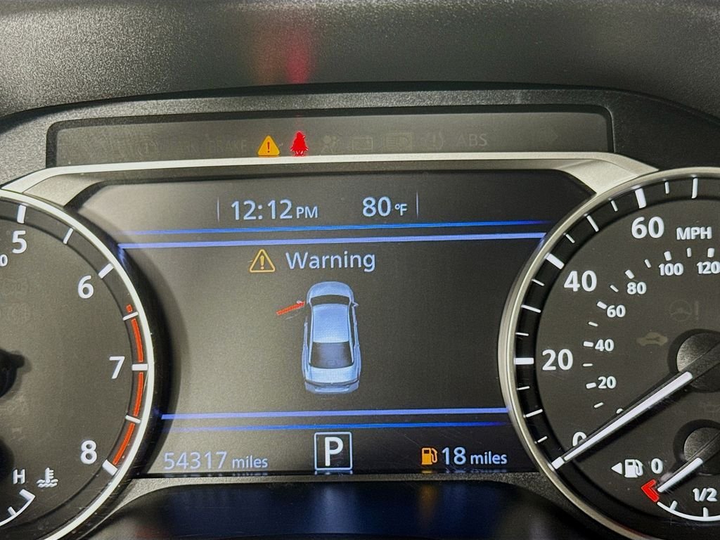 Used 2025 Glacier White Nissan 2.5 SV image 15