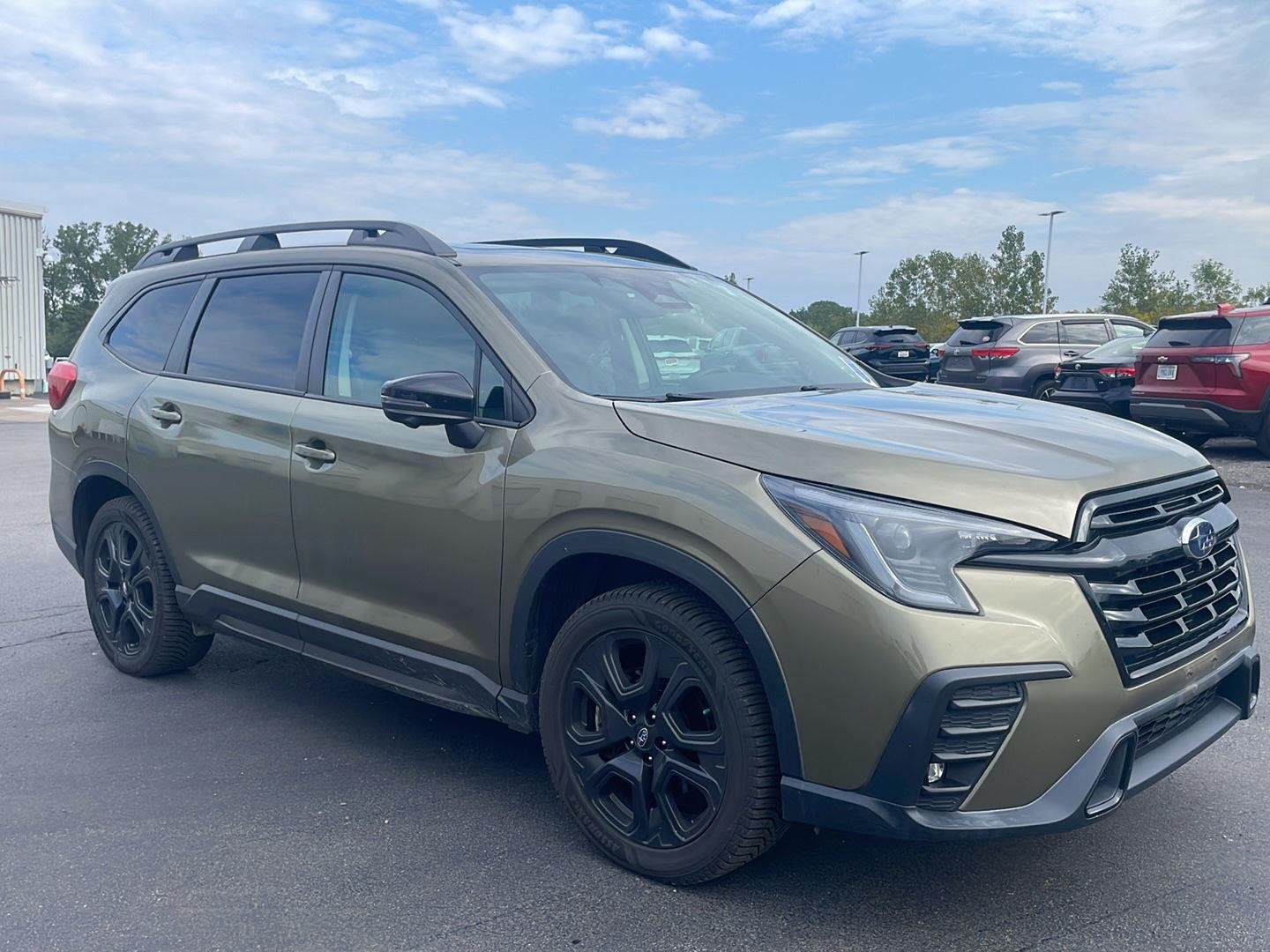Used 2023 Autumn Green Metallic Subaru Onyx Edition Limited image 10