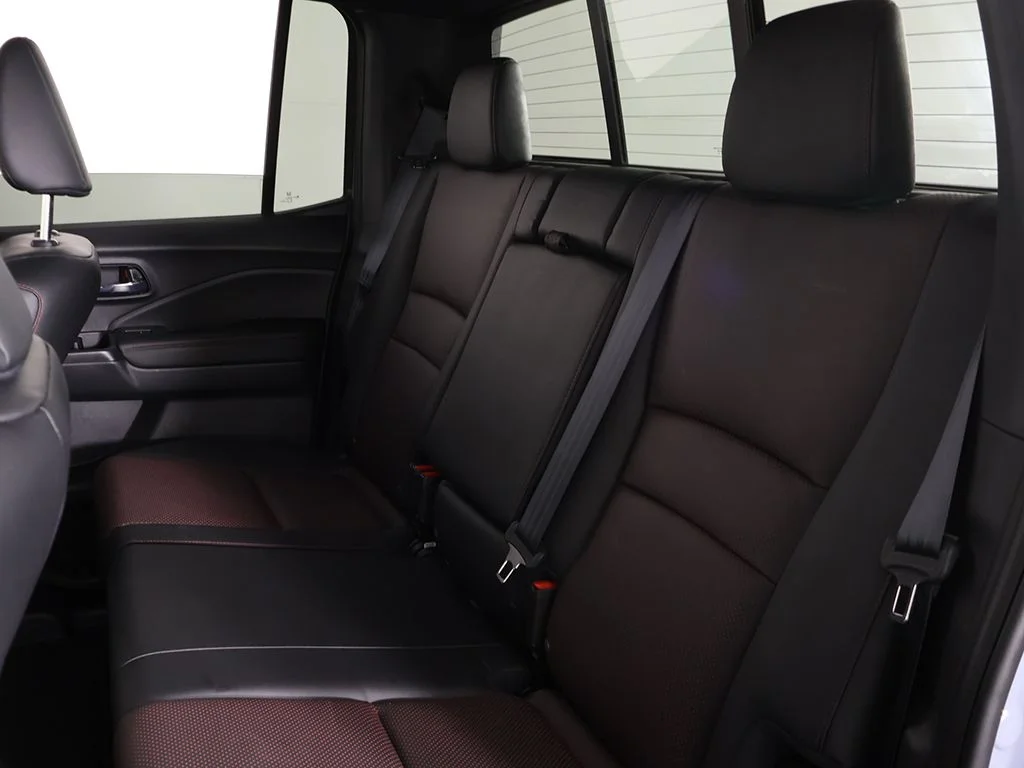 2025 Honda Ridgeline Black Edition - Photo 34