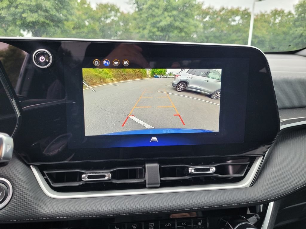 2025 Chevrolet Equinox LT - Photo 18