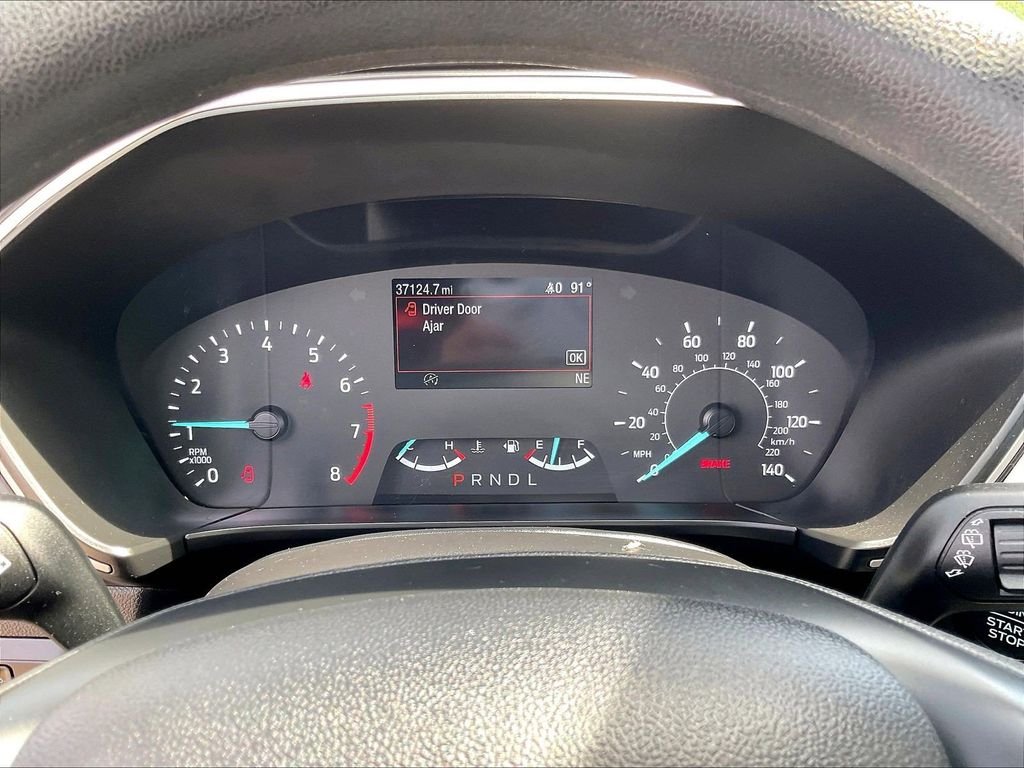 Used 2022 Black Ford SE image 24