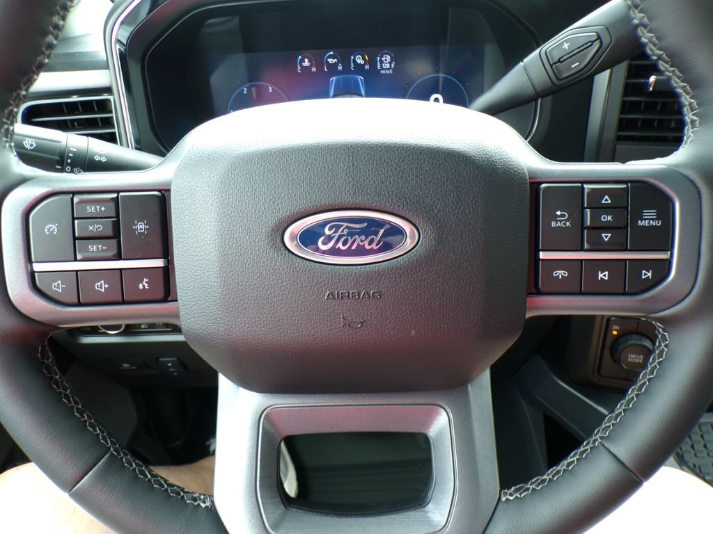 New 2026 Carbonized Gray Metallic Ford F-450® LARIAT® image 11