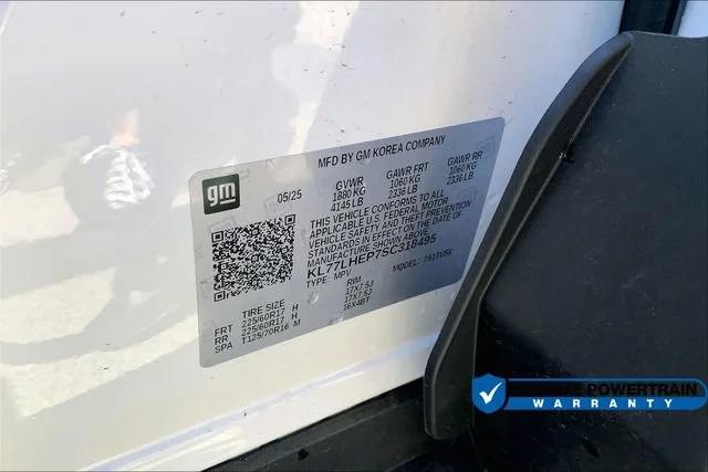 2025 Chevrolet Trax LT - Photo 14