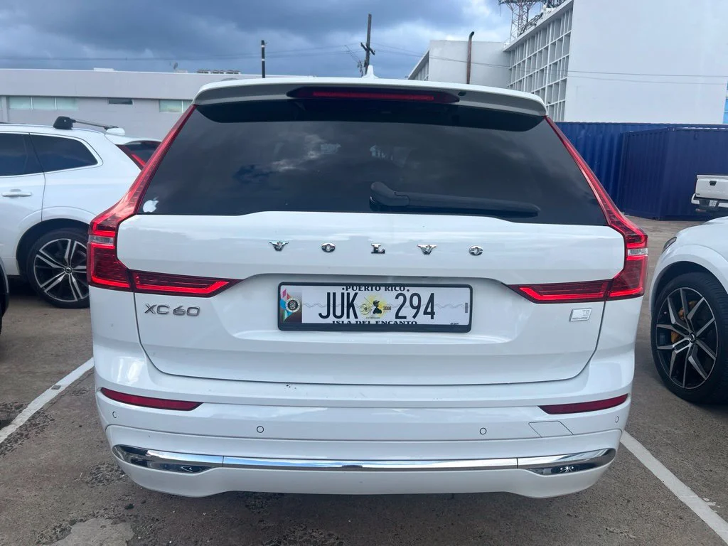 Used 2022 White Volvo T8 Inscription Expression image 4