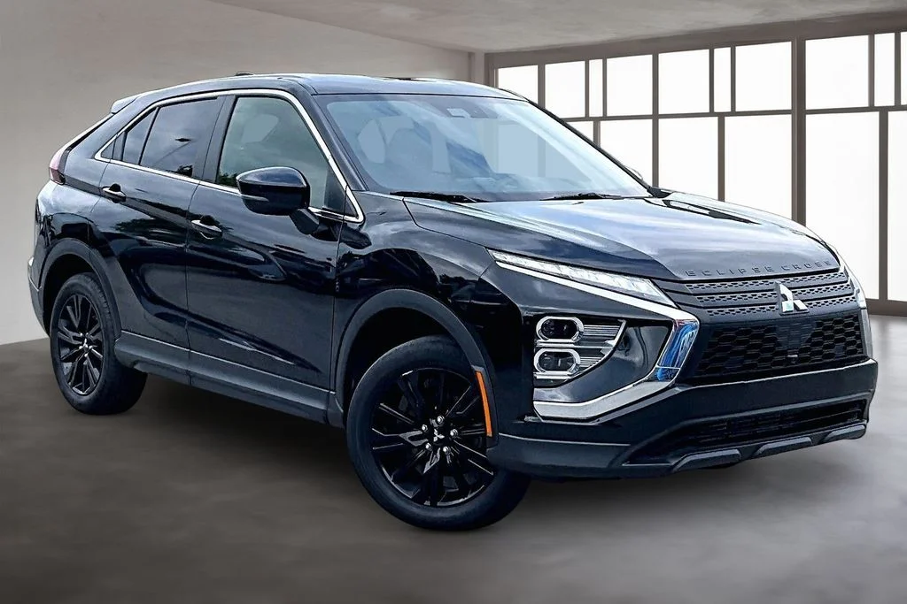 Used 2024 Black Mitsubishi LE image 13
