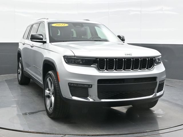 Used 2021 Silver Jeep Limited image 6