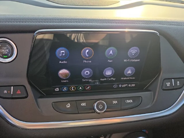 Used 2020 SUMMIT WHITE Chevrolet LT image 20