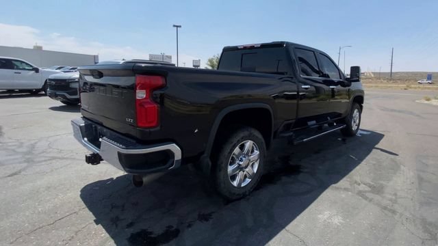 Used 2022 MOSAIC BLACK METALLIC Chevrolet LTZ image 8