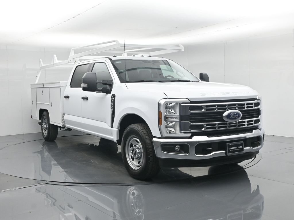 2026 Ford F-350 XL Crew Cab 179-In SRW's photo