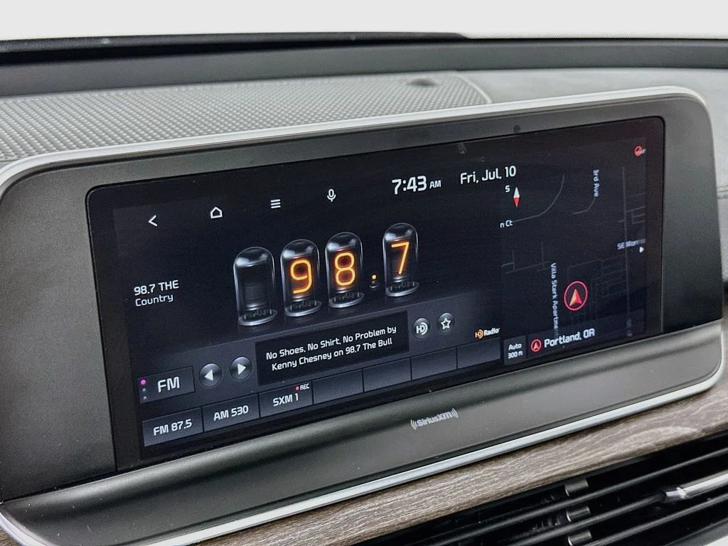 Used 2020 Ebony Black Kia EX image 16